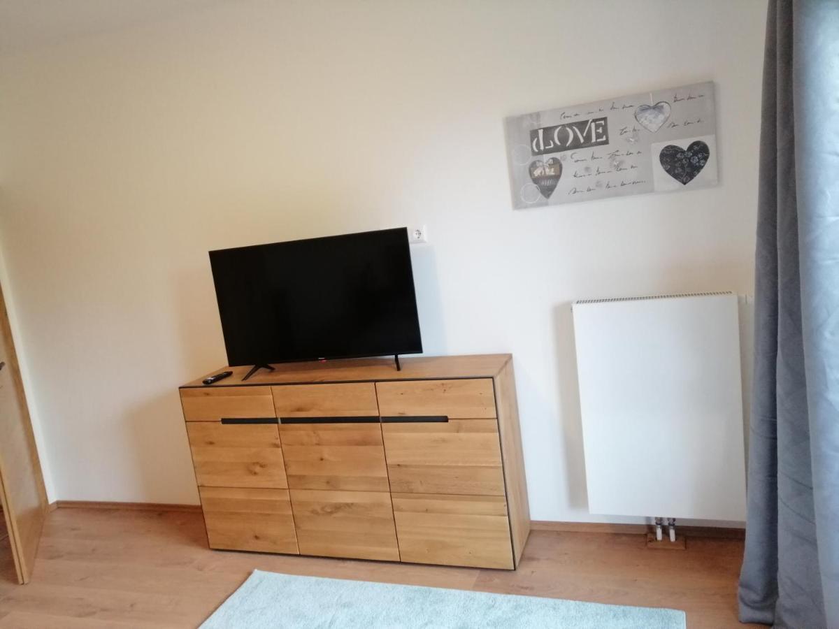 Fewo Fabiella Mit Balkon Millstatt Buitenkant foto